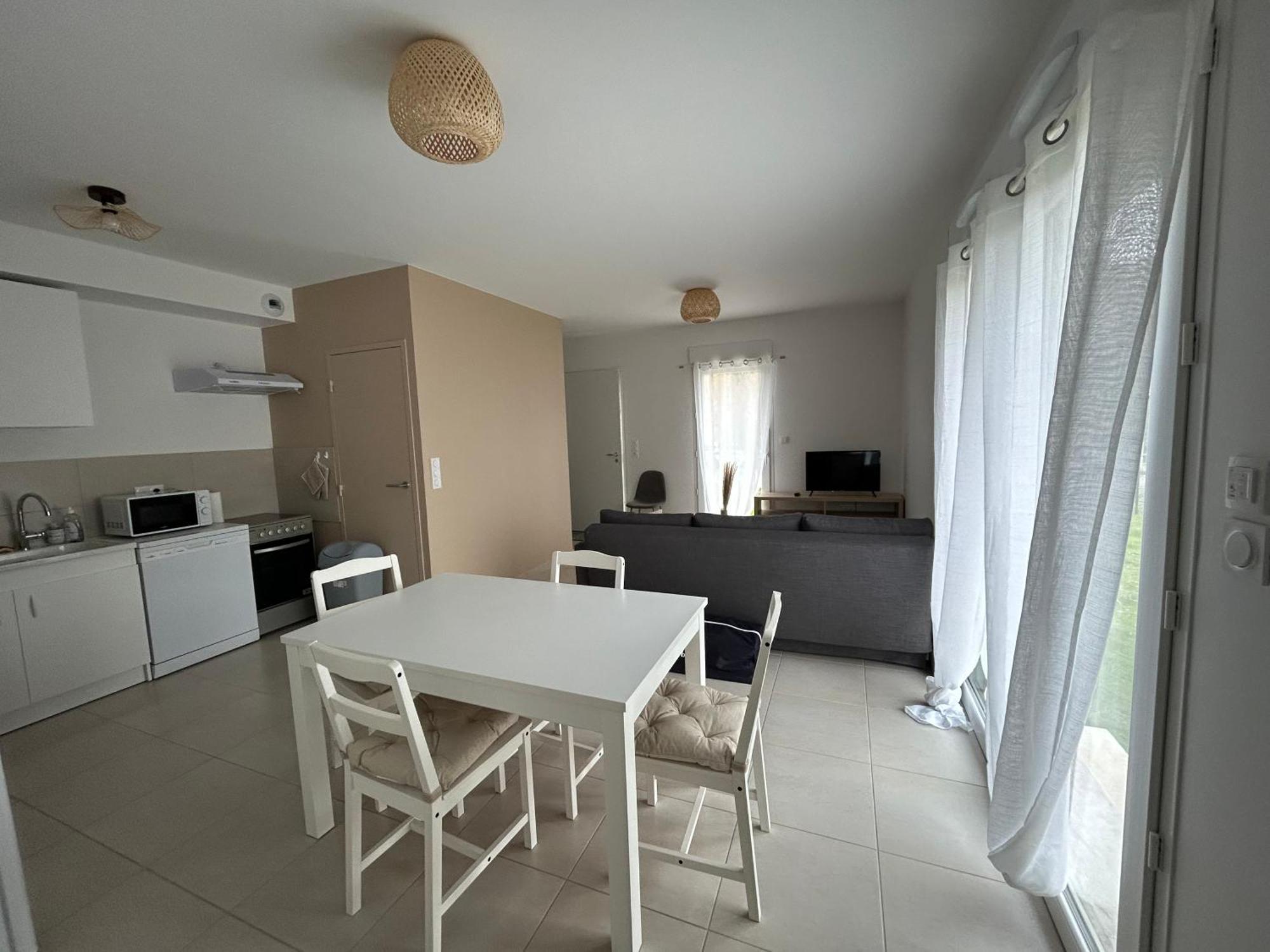 Appartement Avec Jardin Chateauneuf-de-Galaure Exterior photo